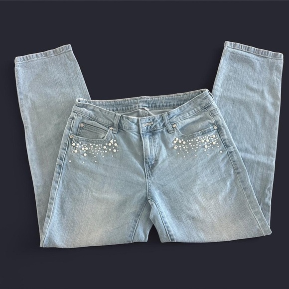 Jennifer Lopez Distressed Denim Jeans in Light Blue - Picture 1 of 9